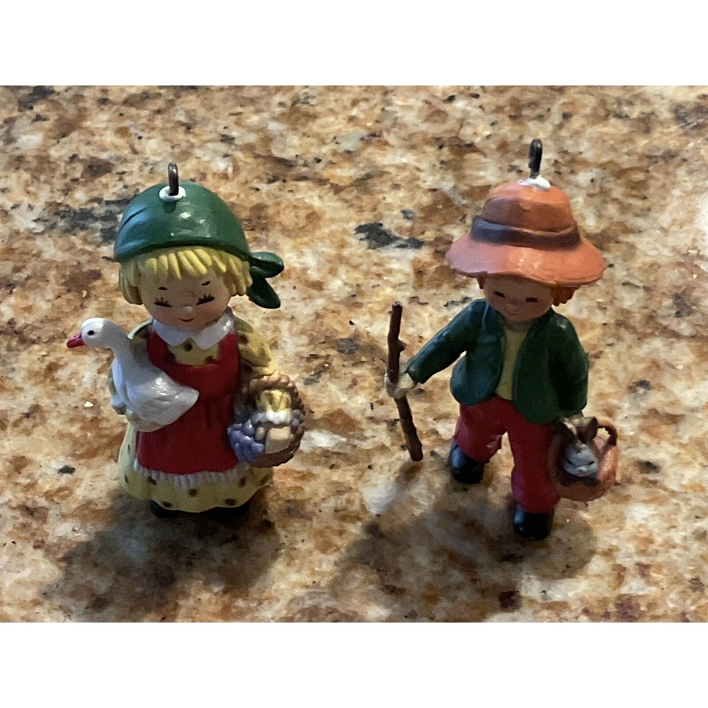Vtg Bradford Novelty "Old World Children" Hanging Ornaments Boy & Girl 2.5" Tall